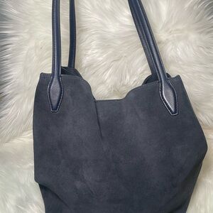 madewell the suede shopper tote | color: deep indigo